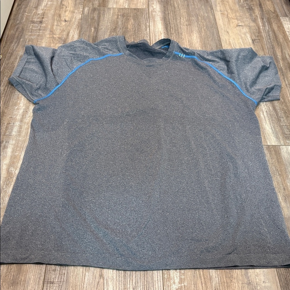 Lululemon Shirt Mens Gray and Blue Metal Vent Tech Casual Gym Workout Tee XXL